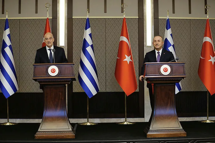 Yunanistan Dışişleri Bakanı Nikos Dendias'tan Bakan Mevlüt Çavuşoğlu'na geçmiş olsun telefonu - 1