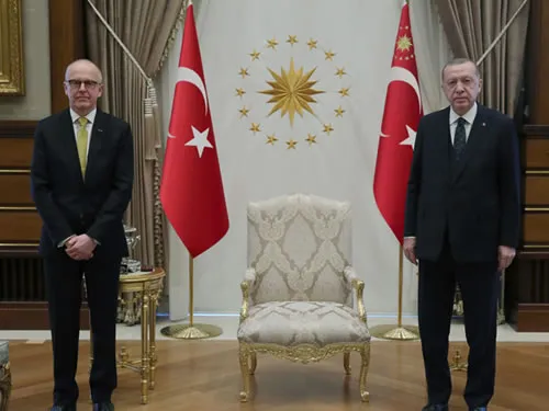 son-dakika-isvec-buyukelcisi-turk-disisleri-bakanligina-cagrildi-1669044905976.jpg Son dakika: İsveç Büyükelçisi Türk Dışişleri Bakanlığına çağrıldı! Skandal görüntünün hesabı soruldu - 2