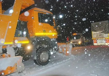 Antalya-Konya kara yolunda kar yağışı!