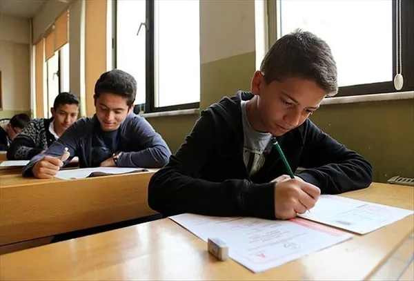 milli-egitim-bakani-yusuf-tekinden-flas-aciklama-liselerde-sinif-tekrari-geri-gelecek-mi-1692176814407.jpeg Milli Eğitim Bakanı Yusuf Tekin'den flaş açıklama! Liselerde sınıf tekrarı geri gelecek mi? - 5