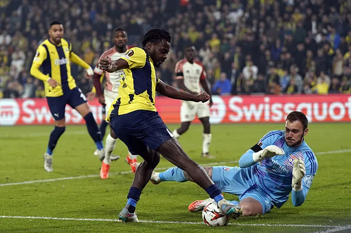 1737706736905.jpg Fenerbahçe, rakiplerinden bağımsız olarak kendi yolunu çizmek istiyor. (AA)