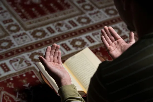 👐Sehiv secdesi nedir, ne demek? Sehiv secdesi ne zaman yapılır? Diyanet sehiv secdesi gerektiren durumlar nelerdir? - 3