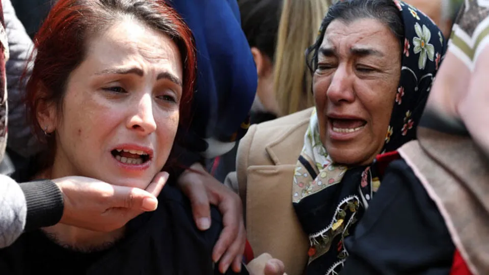 Bursa’da kavgayı ayırırken şehit olan Erman Özcan'a veda! En acı an…
