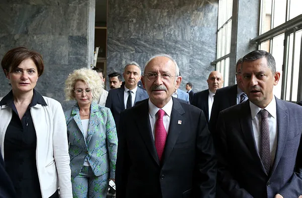 Kemal Kılıçdaroğlu adalet sistemi ve milletle köprüleri attı! Suça bulaşmış Kaftancıoğlu için devlete kendince meydan okumaya çalıştı