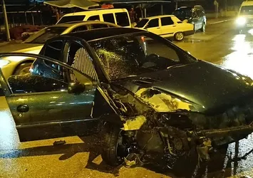 Adana'da korkunç kaza! 3 yaralı