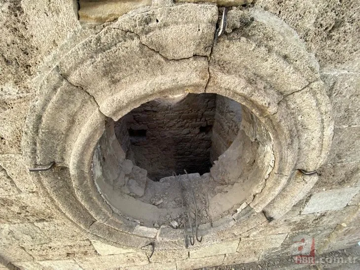 Antalya’da Tarihi Saat Kulesi’nde skandal! Orijinali çalıp plastik takmışlar