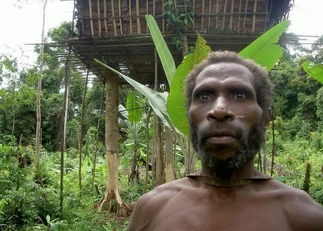 17 afrika ilkel kabileler belgeseli bir erkek evlenmek istedigi kadin icin bakin ne yapmasi gerekiyor