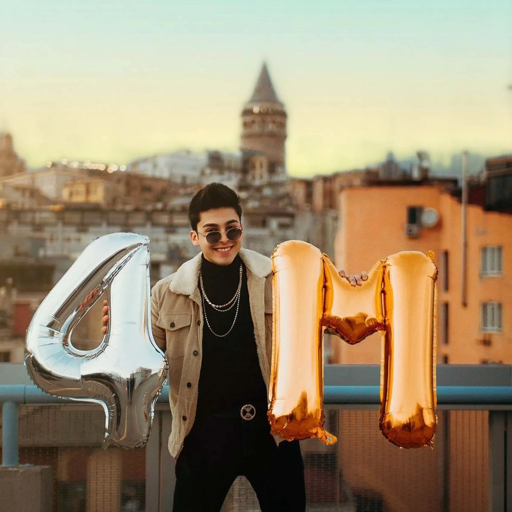 BarışResmi (Barış Dada): Tüm dünyaya açılan videomun altı Türk bayrağı dolmalıydı!