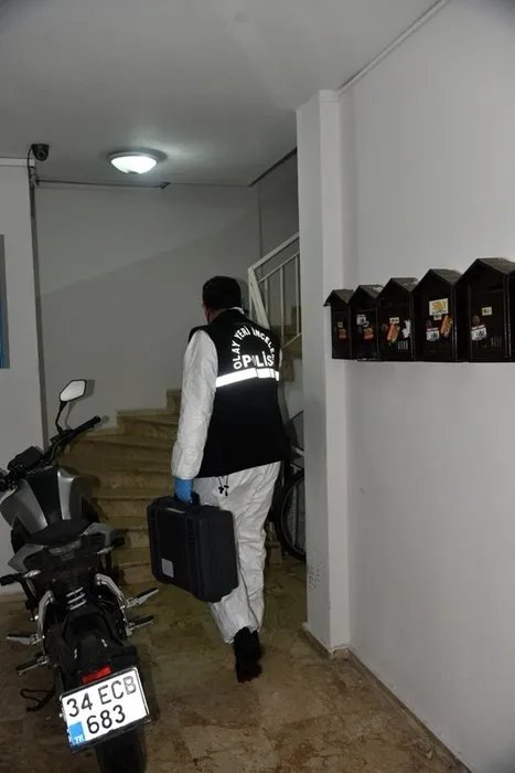 ogrenci-yurdunda-kan-donduran-olay-basi-satirla-kesildi-valilikten-flas-aciklama-1638949460038.jpg Öğrenci yurdunda kan donduran olay! Başı satırla kesildi! Valilikten flaş açıklama - 1