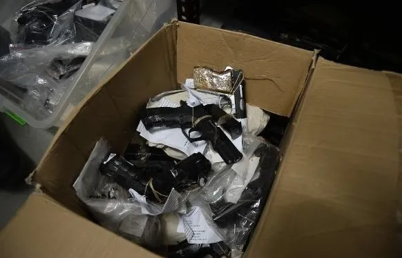 Adalet Sarayı'nın adli emanet deposundaki silah FETÖ tutuklusuna ait çıktı - 1