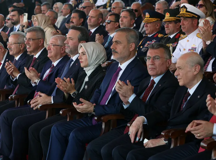 Başkan Erdoğan’dan KKTC’de dünyaya tarihi mesaj: Yine tek yüreğiz tek bileğiz