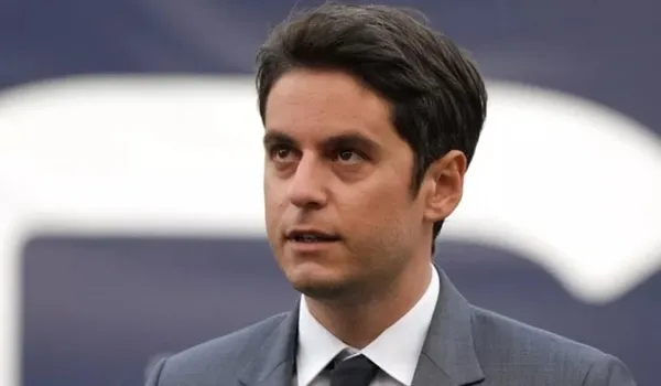 demokrasi-ve-ozgurluk-besigi-fransada-akilalmaz-dayatma-uzun-elbise-yasaginda-polis-nobeti-1693848083722.jpg Demokrasi ve özgürlükler beşiği Fransa’da akılalmaz dayatma: Uzun elbise yasağında polis nöbeti! - 3