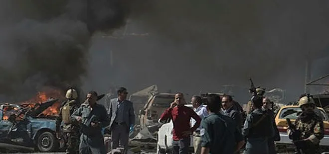 Kabil’de camiye intihar saldırısı