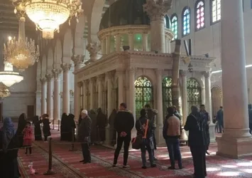 İran çığırında çıktı! Deyrizor’da camileri hüseyniyeye çevirip ezanı değiştirdiler