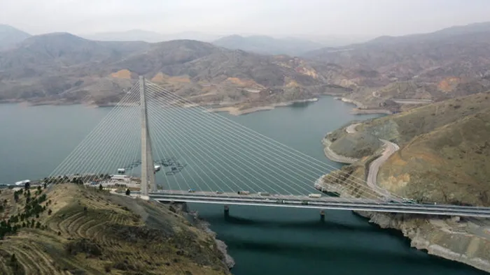 Başkan Erdoğan ’sembol olacak’ dedi! Tek pilon detayı