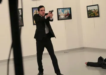 Karlov'un katilinin ismi de arşivde