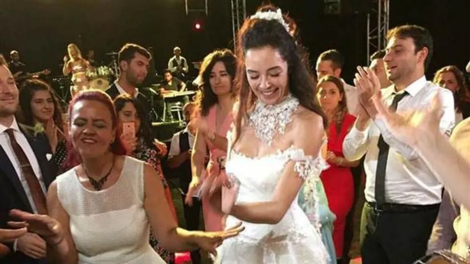 Azra Akın Edirne'de evlendi