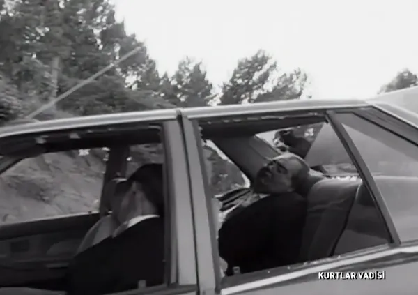 Vefat eden İsmail İncekara ‘İplikçi Nedim’in Kurtlar Vadisi’ndeki ölüm sahnesi tekrar gündem oldu! İşte o anlar...