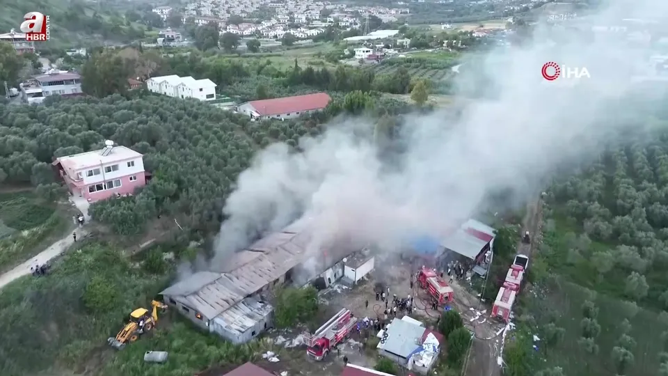 Tekstil fabrikası alevlere teslim oldu!