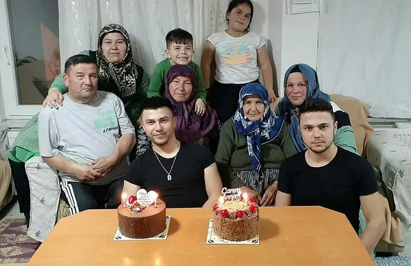 bartindaki-madende-sehit-olan-rahman-ozcelikin-babasi-a-habere-konustu-devlet-sonuna-kadar-mucadele-etti-en-bu-1665939476634.jpg Bartın'daki madende şehit olan Rahman Özçelik'in babası A Haber'e konuştu: Devlet sonuna kadar mücadele etti! En büyük hayali…