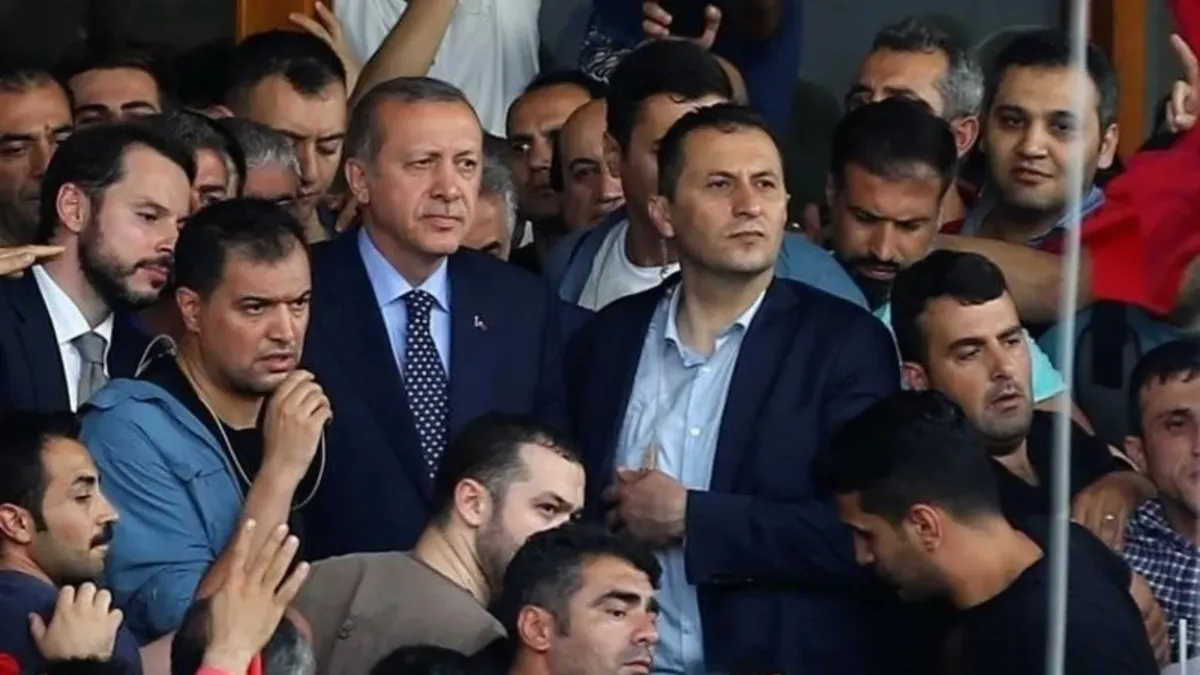 Erdoğan 15 Temmuz'da kararları nasıl aldı? Darbe gecesi en yakınındaki isim Berat Albayrak o geceyi böyle anlatmıştı