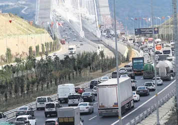 Büyük araçlar ‘köprülerde eşit ücret’ istiyor