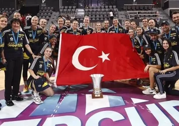 Fenerbahçe Alagöz Holding Avrupa Süper Kupa şampiyonu oldu!