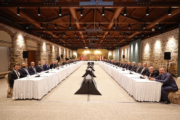 Son dakika: Hazine ve Maliye Bakanı Nureddin Nebati'den konut sektörü temsilcileri ile kritik toplantı - 1