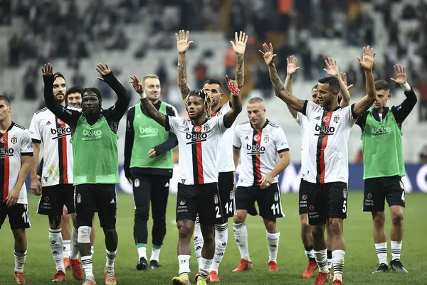 alex-teixeira-dortmund-macinda-oynayabilecek-mi-sergen-yalcindan-yeni-malatyaspor-maci-sonrasi-aciklamalar-1631390699512.jpg Alex Teixeira Dortmund maçında oynayabilecek mi? Sergen Yalçın'dan Yeni Malatyaspor maçı sonrası açıklamalar - 4