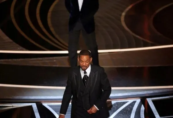 oscardaki-tokat-skandalinin-ardindan-will-smithin-projeleri-tek-tek-iptal-ediliyor-1649154320482.jpg Oscar’daki tokat skandalının ardından Will Smith’in projeleri tek tek iptal ediliyor - 1