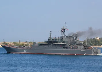 Rus savaş gemisi Çanakkale Boğazı'ndan çıktı
