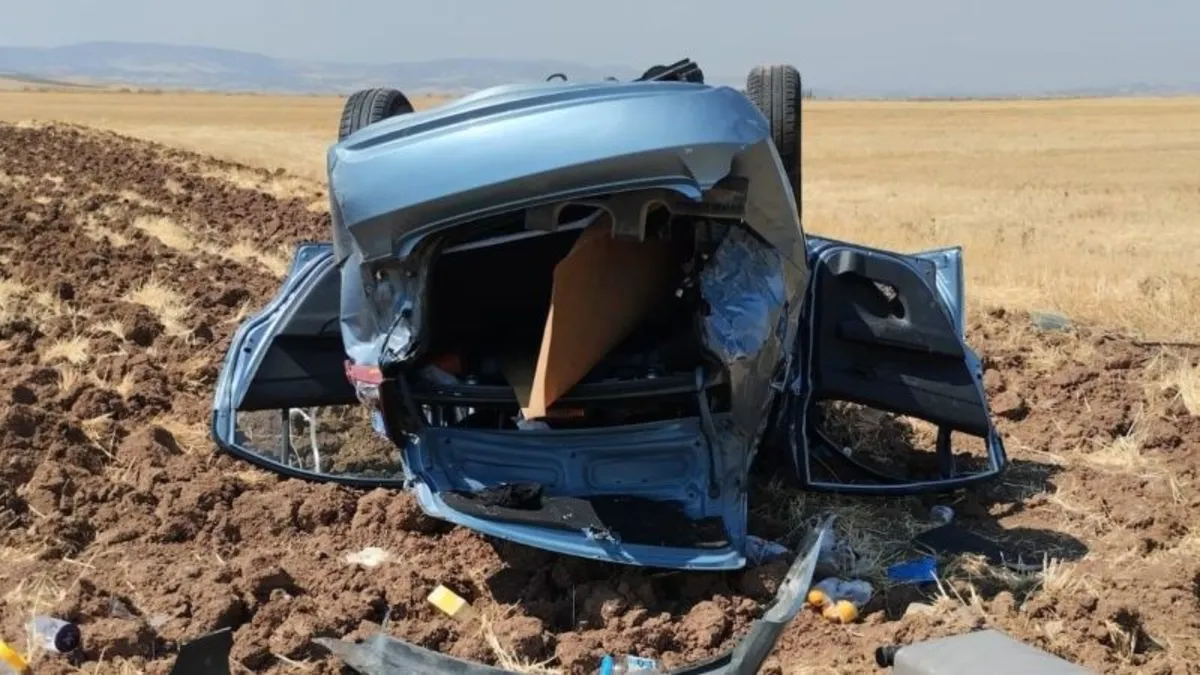 Amasya'da iki otomobilin çarpıştığı kazada 3 kişi yaralandı