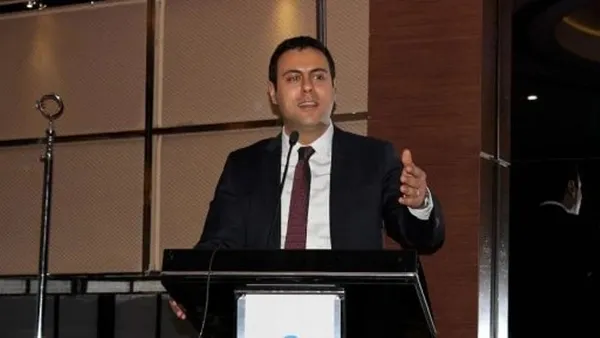 CHP kurultayında PM ve YDK seçiminde Özgür Özel ile Ekrem İmamoğlu arasında büyük pazarlık! Parti Meclisi hangi isimlerden oluşacak?