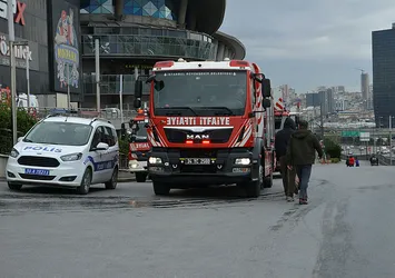Son dakika: Başakşehir'de AVM'de yangın