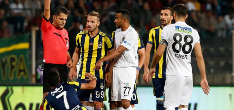 F.Bahçe yöneticisi hakem odasına gitti!