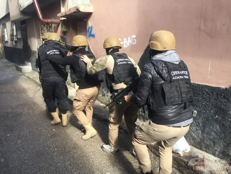 Adana’da zehir tacirlerine gündüz vakti film sahnelerini aratmayan operasyon! 11 zanlı yakalandı 9