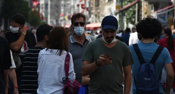 1650123290359.jpg Milyonların beklediği habere günler kaldı! Maske kullanımı zorunluluğu kalkıyor mu? Bilim Kurulu üyesi Mustafa Necmi İlhan'dan umutlandıran sözler - 4