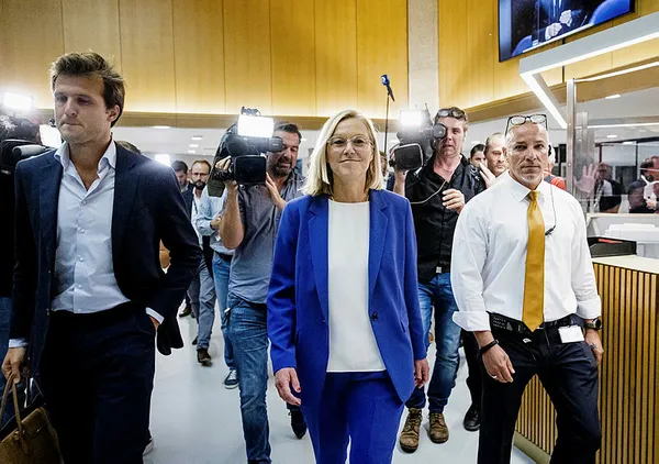 Hollanda Dışişleri Bakanı Sigrid Kaag istifa etti - 1