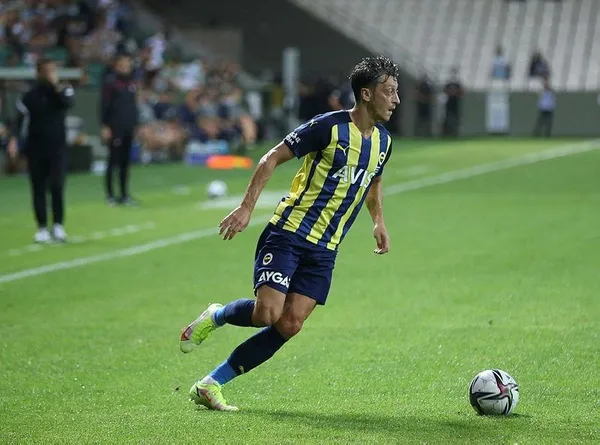 Fenerbahçe'de Mesut Özil yolcu! Yıldız futbolcuya ABD'den talip var - 1