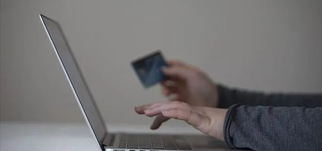 3 milyonu aşkın kişi kredi kartıyla ilk kez online alışveriş yapıldı