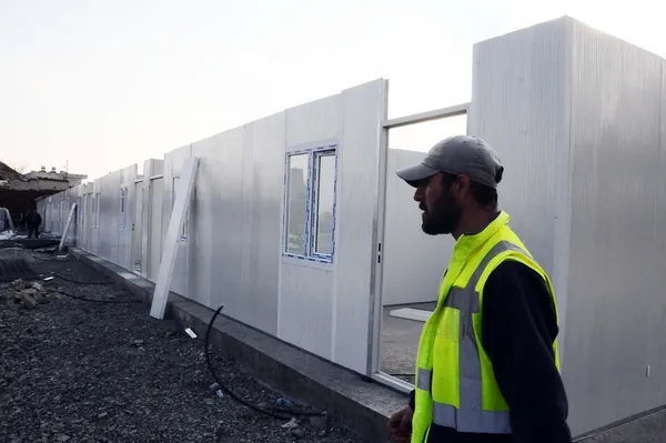 İslahiye’de depremzedeler için hummalı çalışma! 1300 prefabrik ve 276 briket ev martta hazır