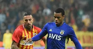 Rodrigues saç baş yoldurttu