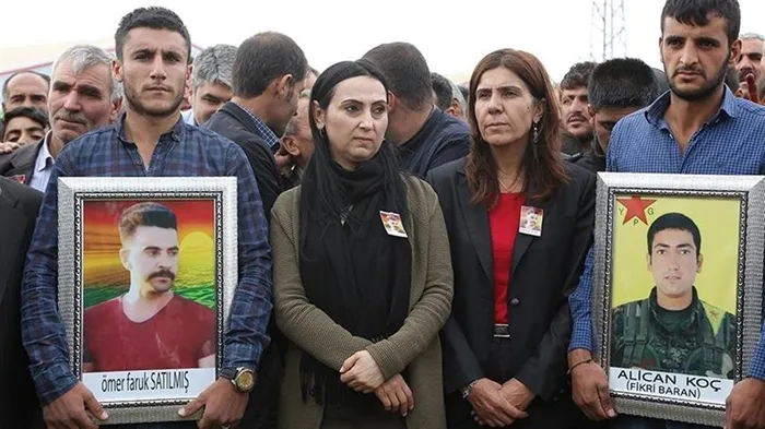 son-dakika-haberlei-ak-partiden-aymnin-figen-yuksekdag-kararina-tepki-1658069561491.jpg SON DAKİKA HABERLERİ! AK Parti'den AYM'nin Figen Yüksekdağ kararına tepki - 2