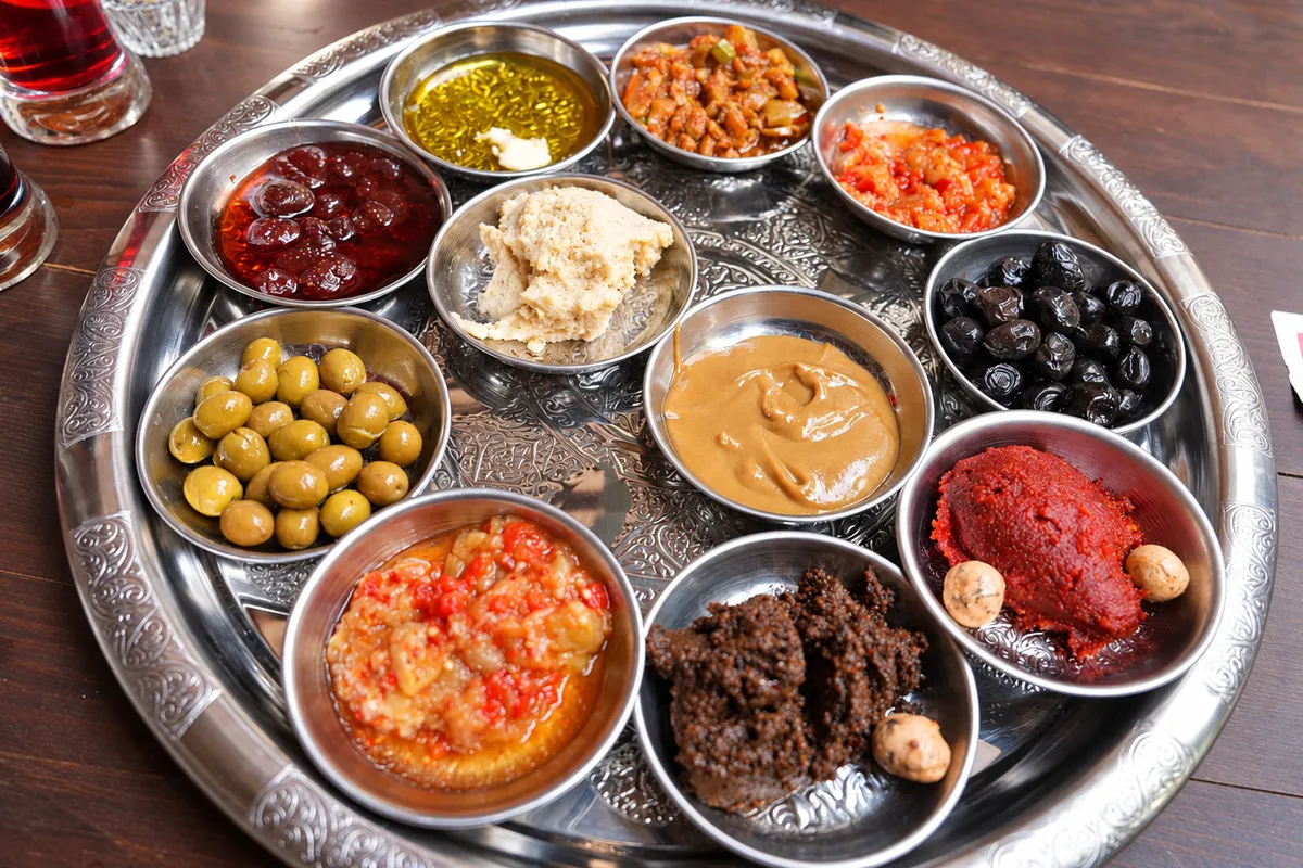 Diyarbakır’da lezzetin sırrı sumak ekşisinde: Meftuneden duvaklı pilava 48 lezzet noktasıyla gastronomi rotası - 1
