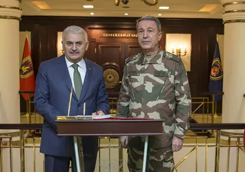 Başbakan Yıldırım Genelkurmay Karargahı'nda!
