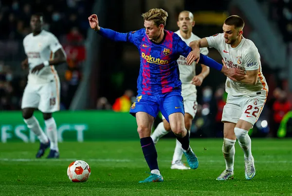 Galatasaray İstanbul’a avantajlı dönüyor! Barcelona 0-0 Galatasaray MAÇ SONUCU-ÖZET