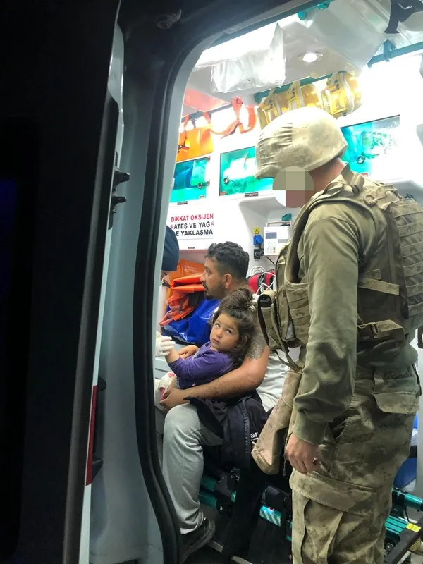 Son dakika: 4 yaşındaki Roza’yı jandarma ve AFAD buldu - 1