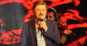 Selami Şahin ve oğlu Uludağ’da sahnede