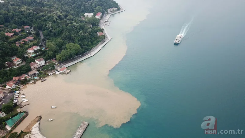 İstanbul Boğazı'na çamurlu su aktı! Havadan böyle görüntülendi 6