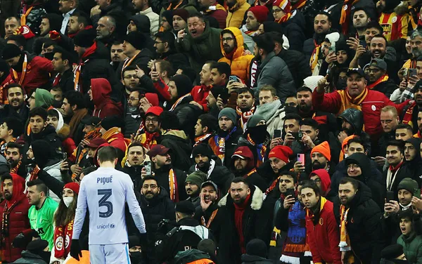 Aslan’ın nefesi yetmedi! Galatasaray 1-2 Barcelona MAÇ SONUCU-ÖZET